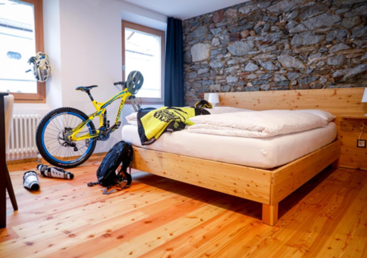 ホテル Bed&Bike Tremola San Gottardo アイロロ エクステリア 写真